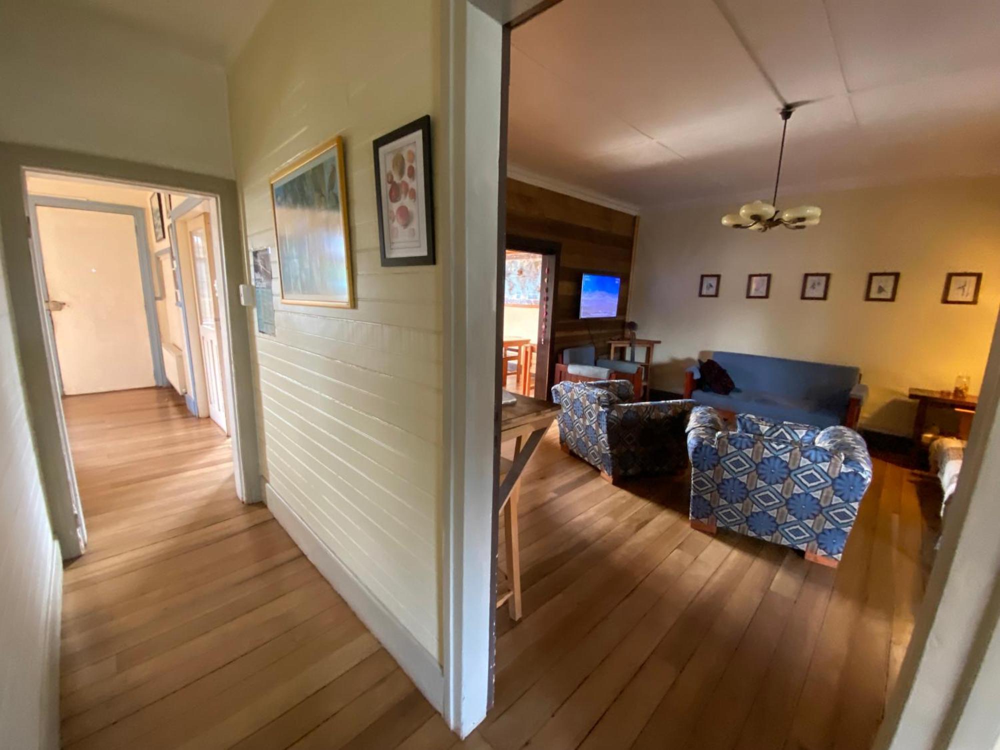Hostal Compass Del Sur Puerto Varas Esterno foto