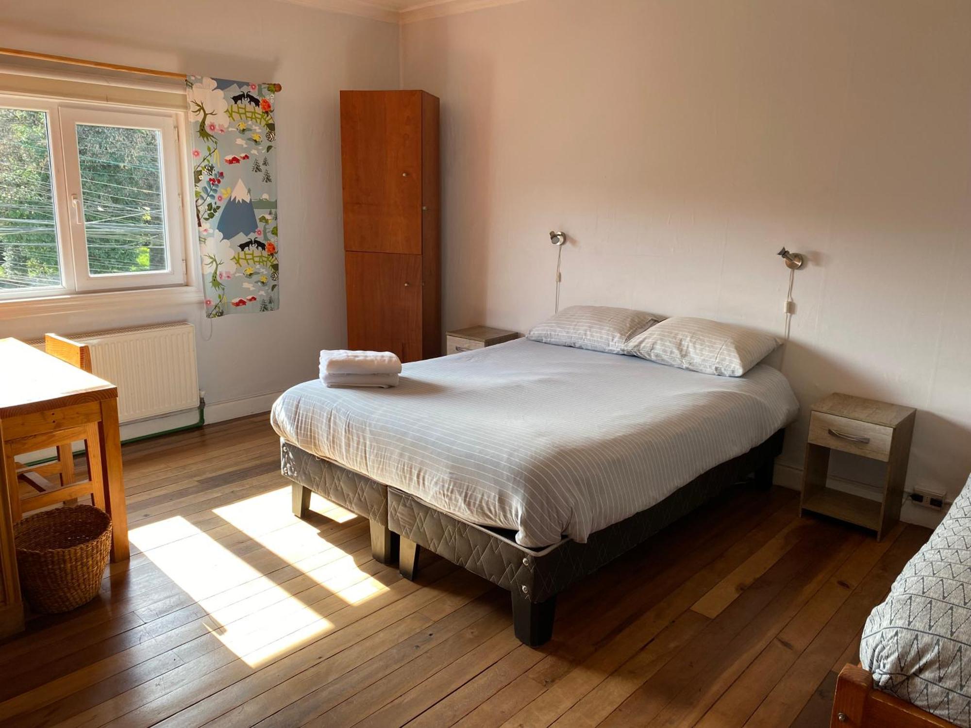 Hostal Compass Del Sur Puerto Varas Esterno foto