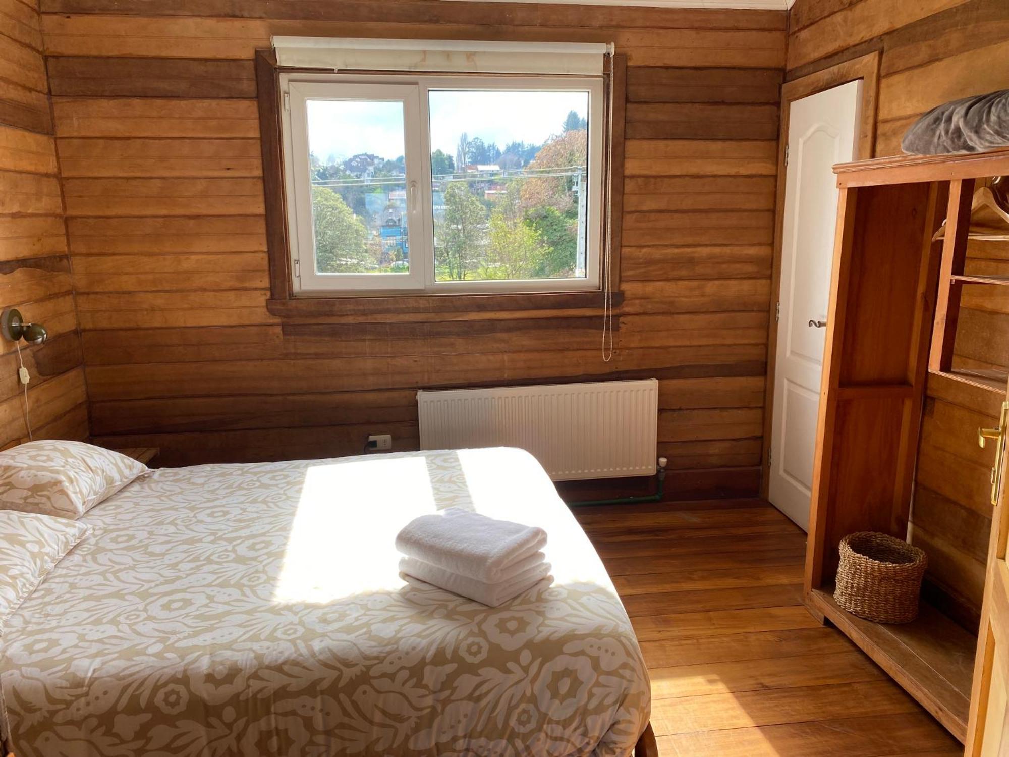 Hostal Compass Del Sur Puerto Varas Esterno foto