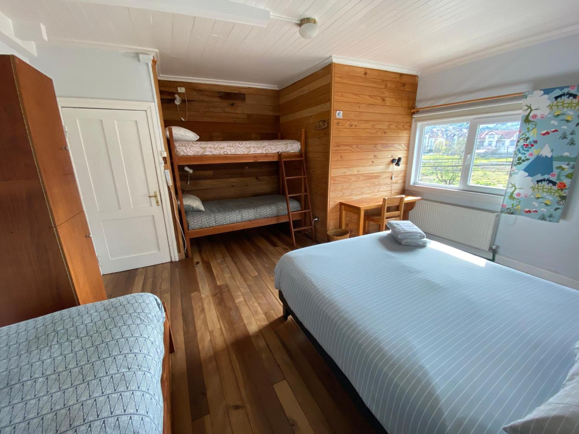 Hostal Compass Del Sur Puerto Varas Esterno foto