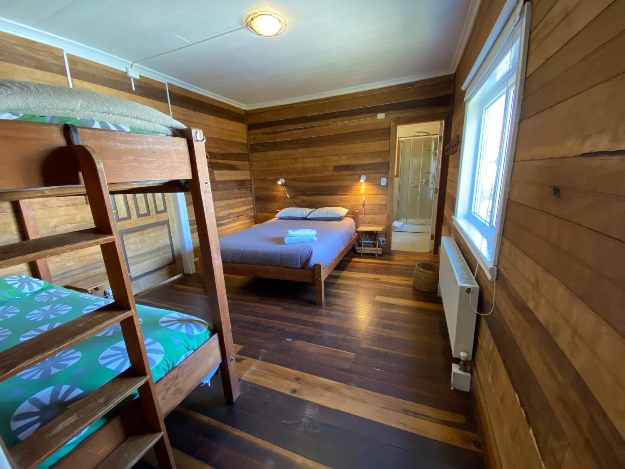 Hostal Compass Del Sur Puerto Varas Esterno foto